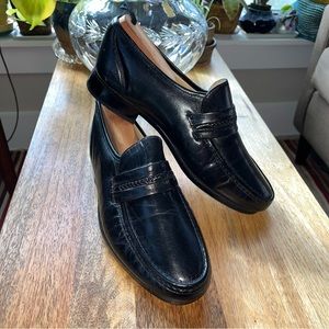 vintage clarks men's loafers - black leather - size 8